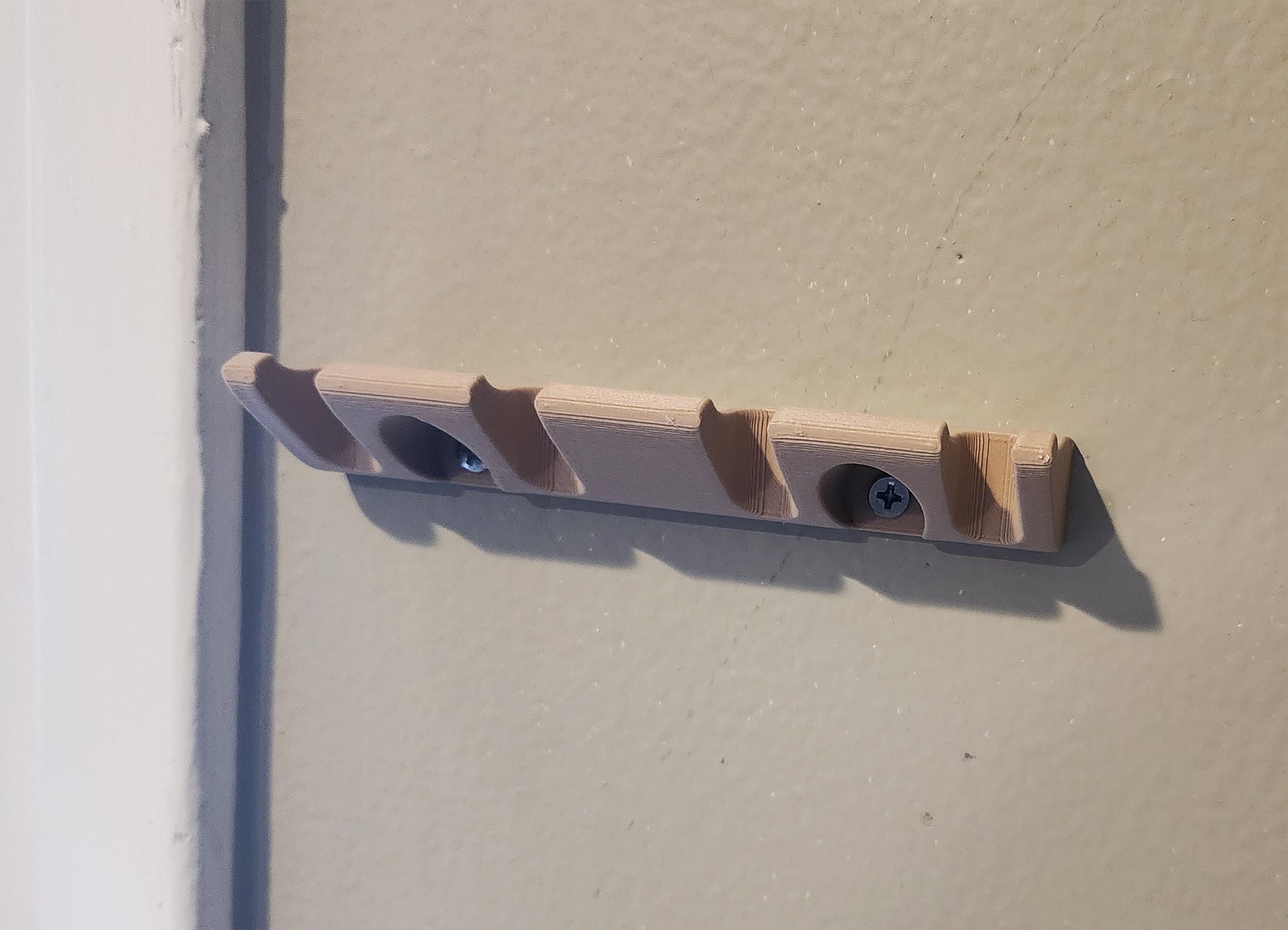 Wall Mount Rack for 4 Roaster Hooks – Neat & Secure