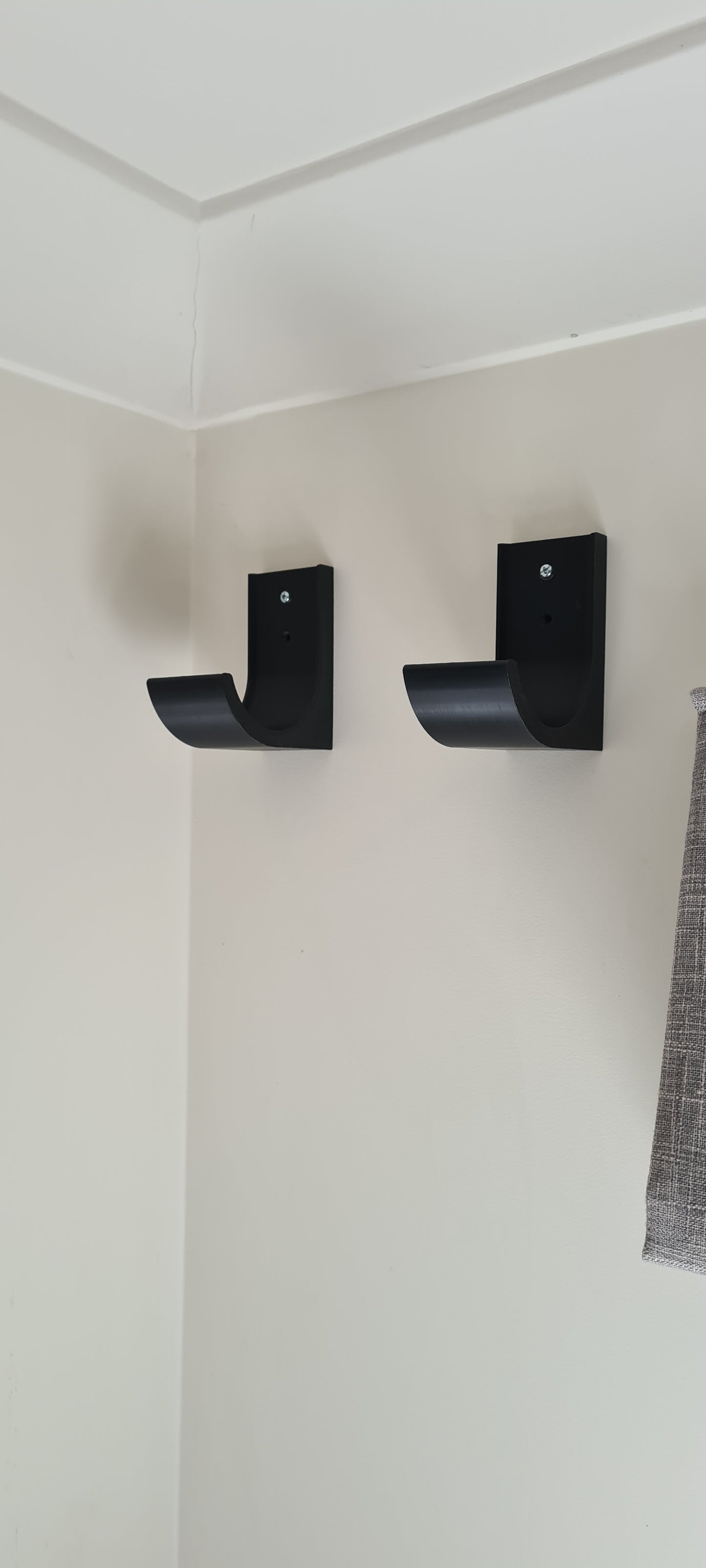 1:8 Lego Car Wall Mount – Screw-On Pair