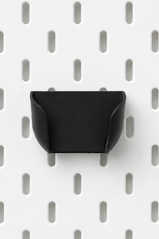 Close-up detail of universal cradle design cradling gaming mouse grip area