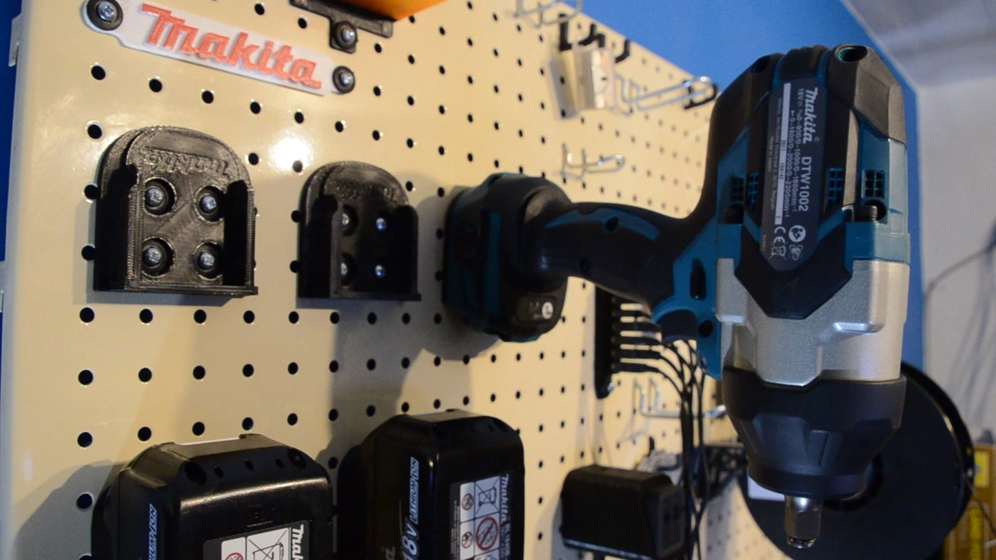 Makita 18V Tool Holder for 1" Pegboard