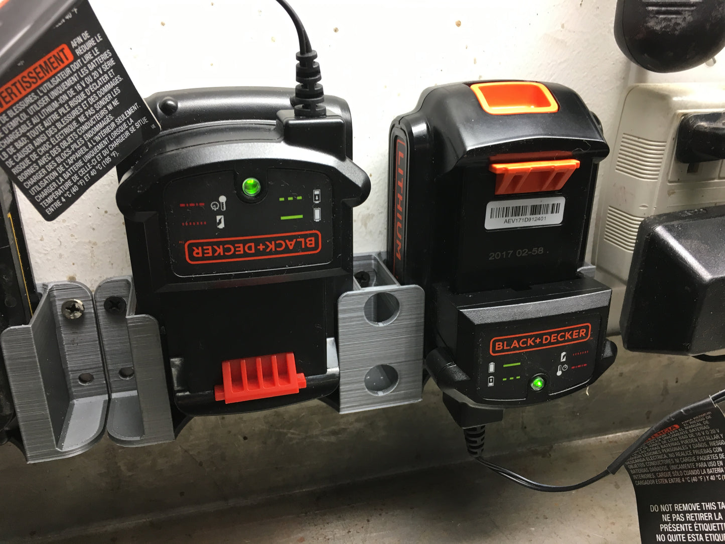 Black & Decker / DeWalt 20V Battery Holder – Single or Twin