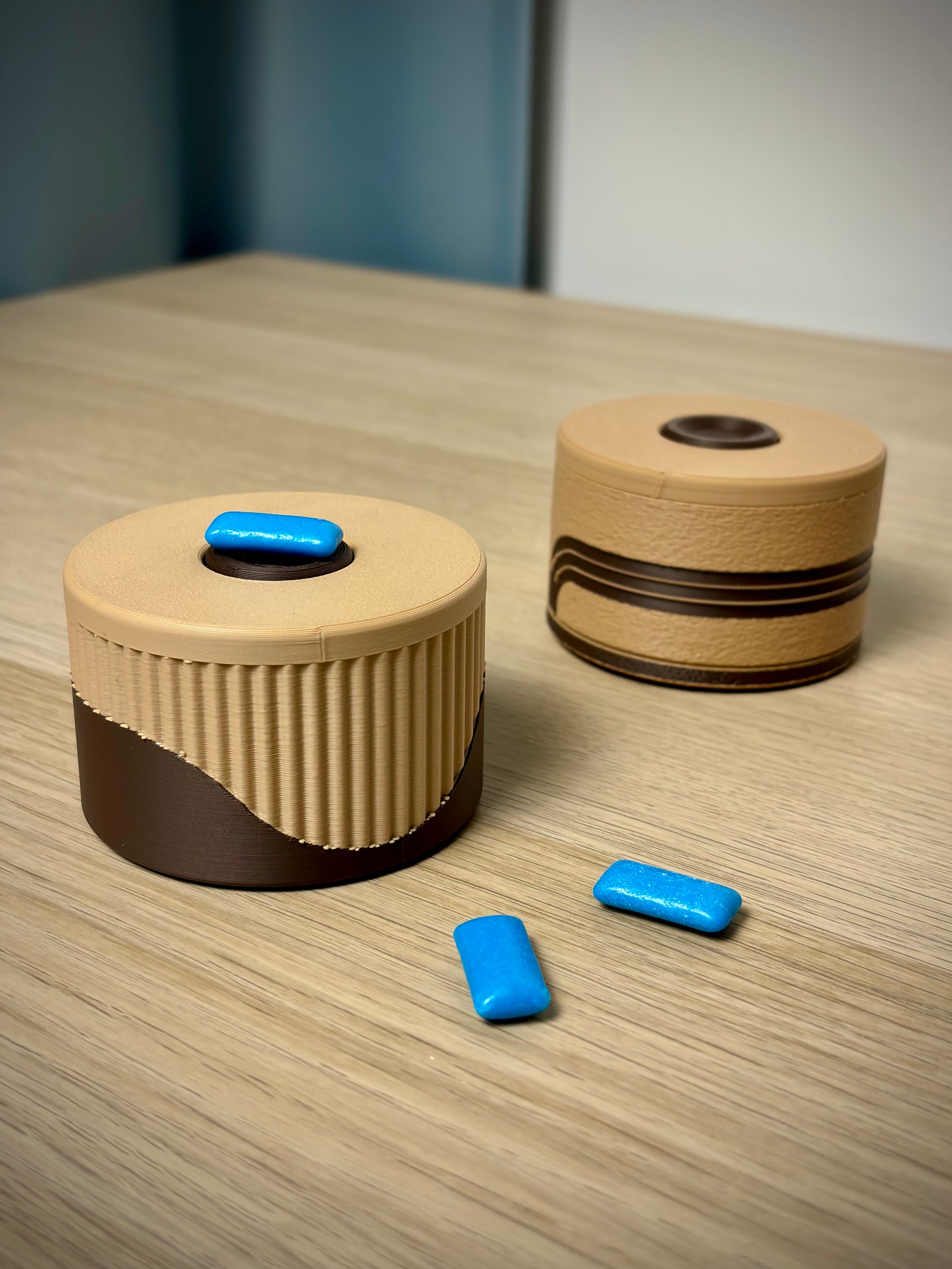 Gum & Pill Dispenser – Compact Desk Storage Box