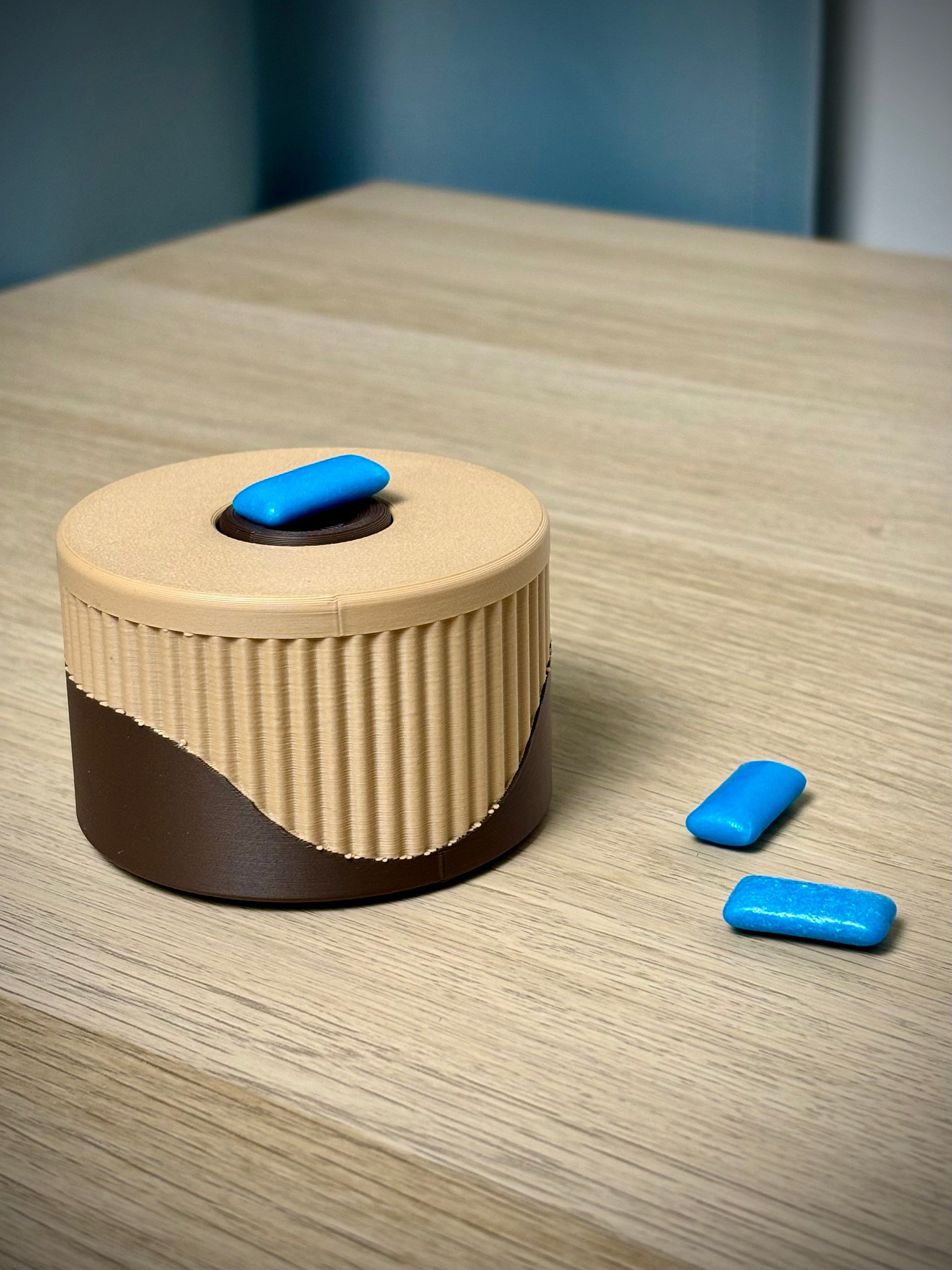Gum & Pill Dispenser – Compact Desk Storage Box