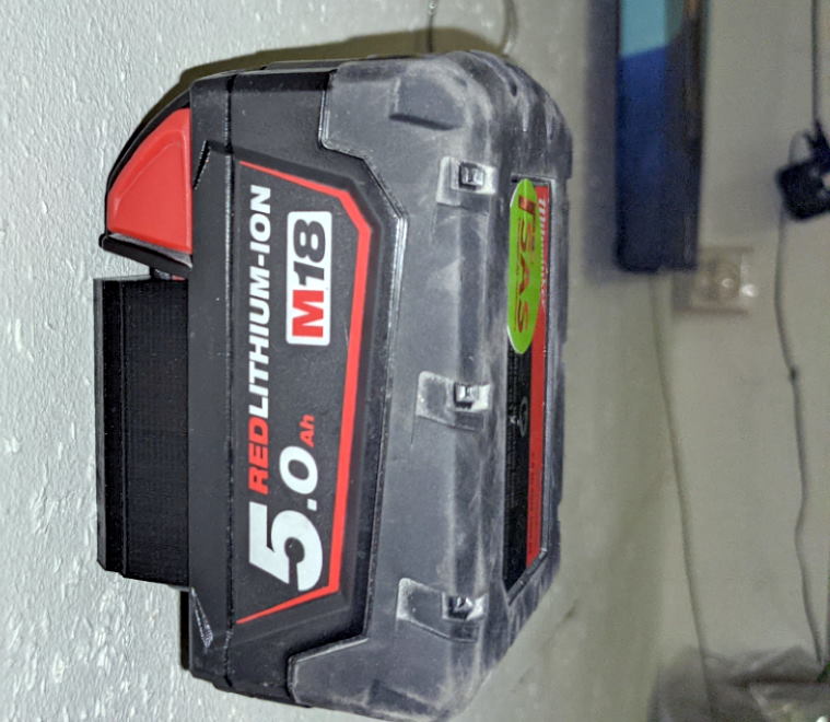 Milwaukee M18 Battery Holder with Locking Clip