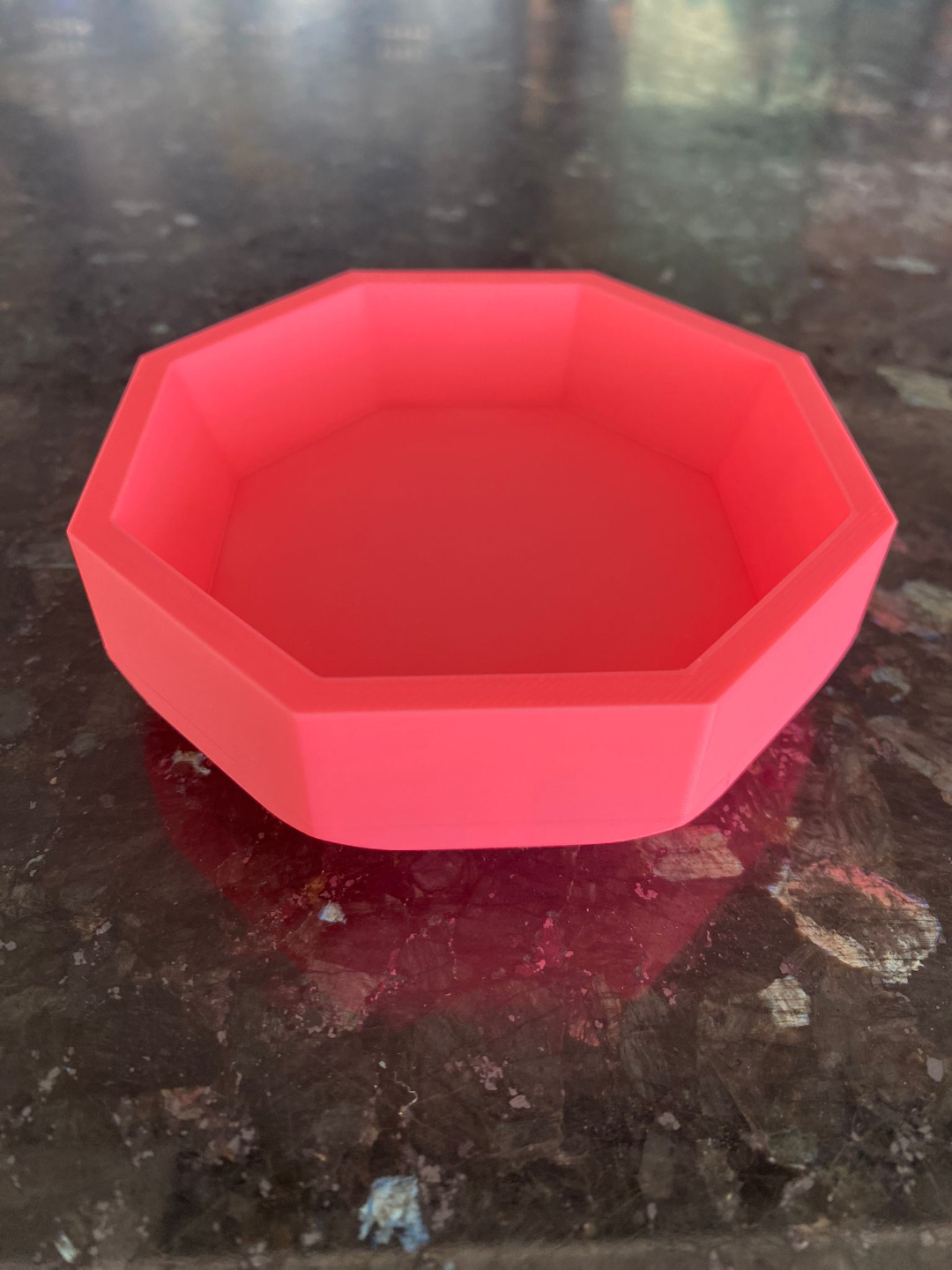 OctaPot minimalist geometric bowl with eight sharp corners, neutral finish