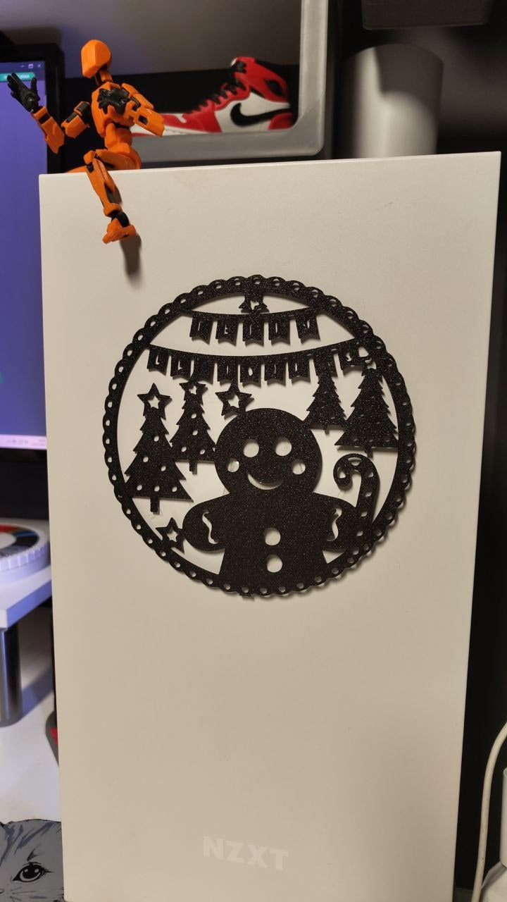Lebkuchenmann-Silhouette als weihnachtliche Wanddeko