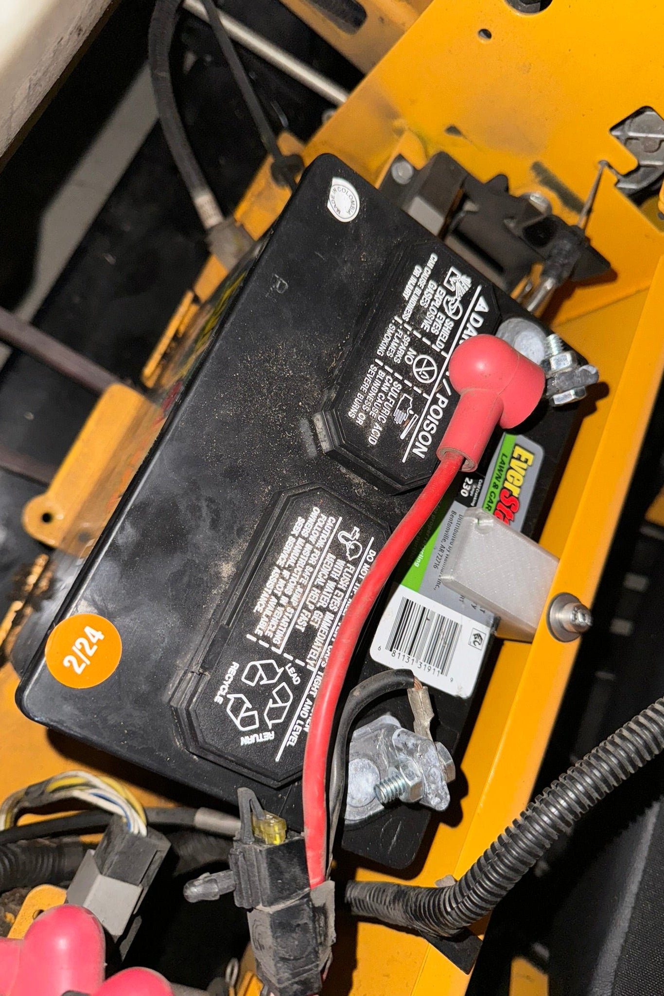 Cub Cadet ZT1 ZT2 Battery Cam Lock Mount Replacement