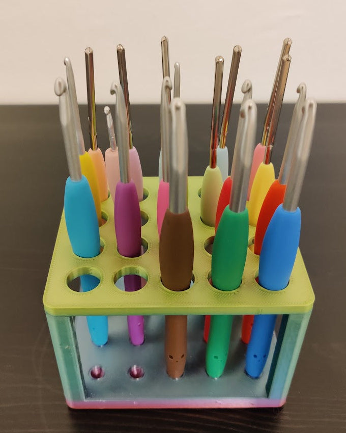 Crochet Hook & Pen Holder – Desk Organizer Stand
