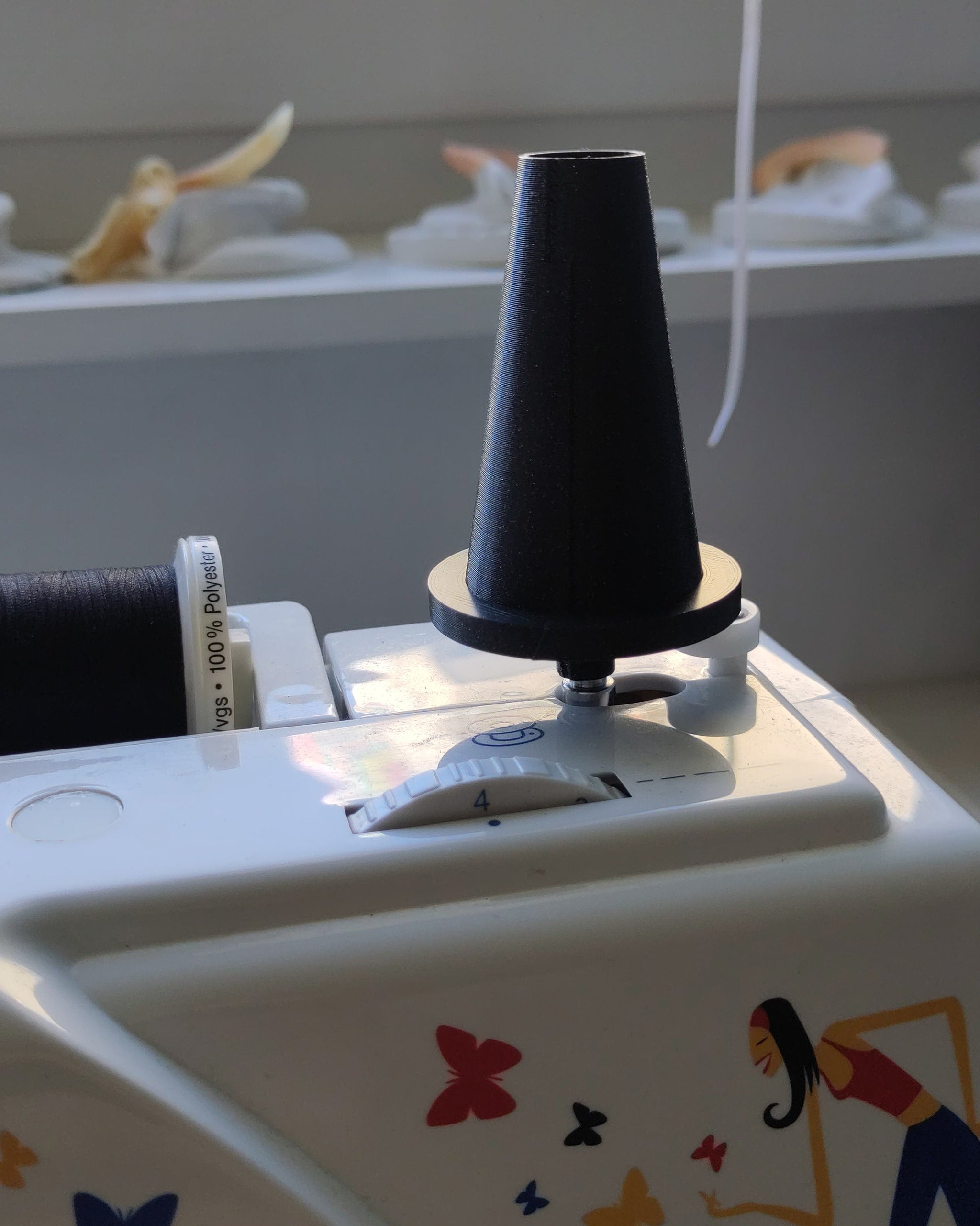Parametric Yarn Holder for Singer Sewing Machines