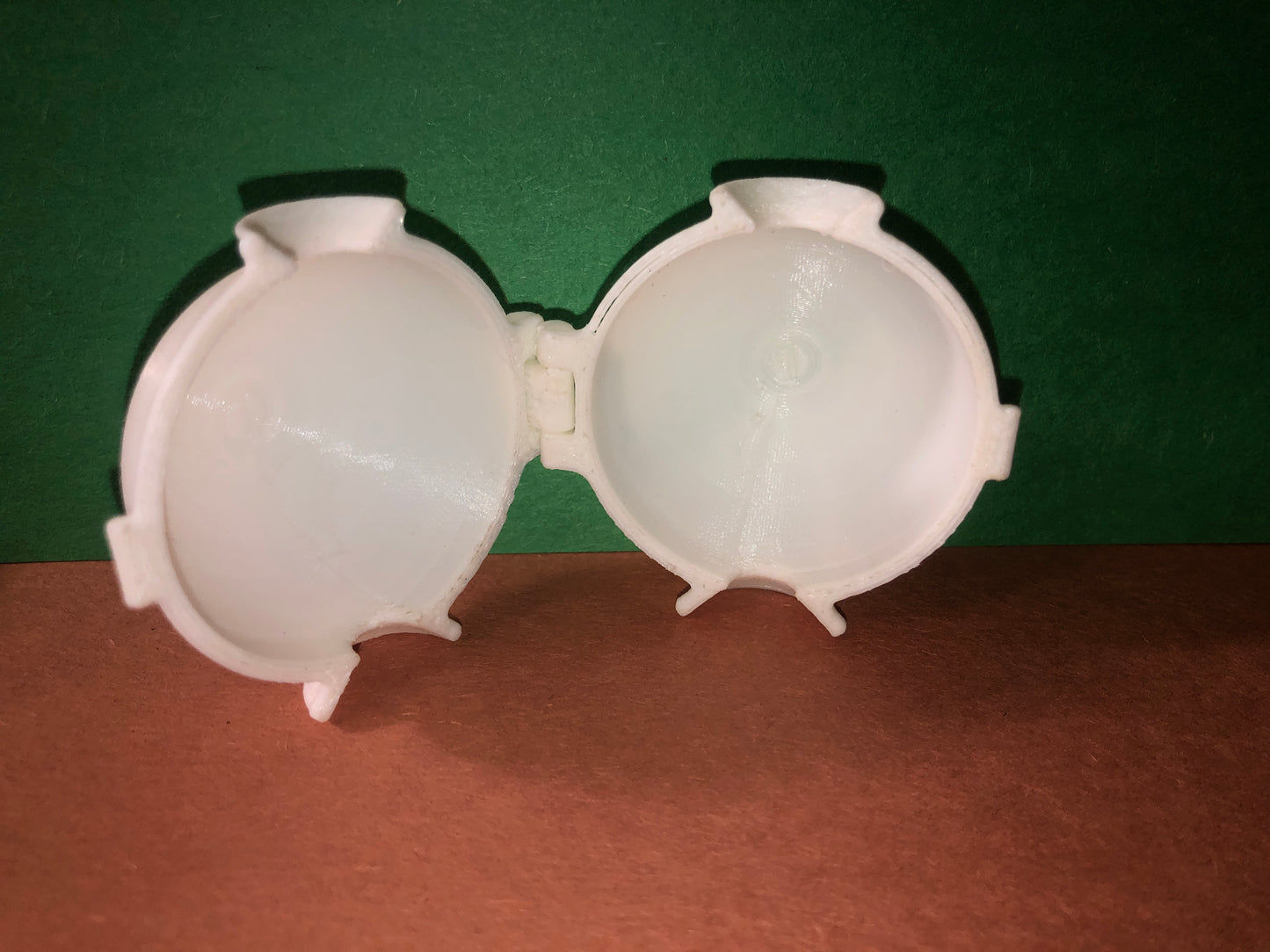 Root Ball for Plant Propagation with Hinge & Clip