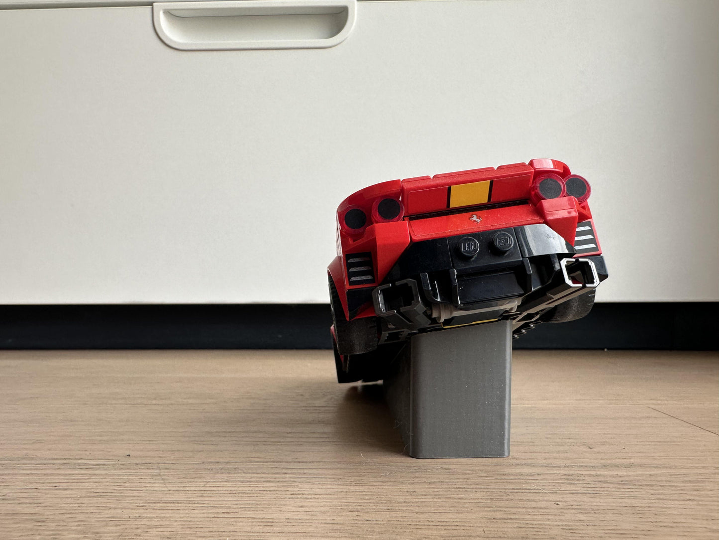 Minimalistic LEGO Speed Champions Display Stand
