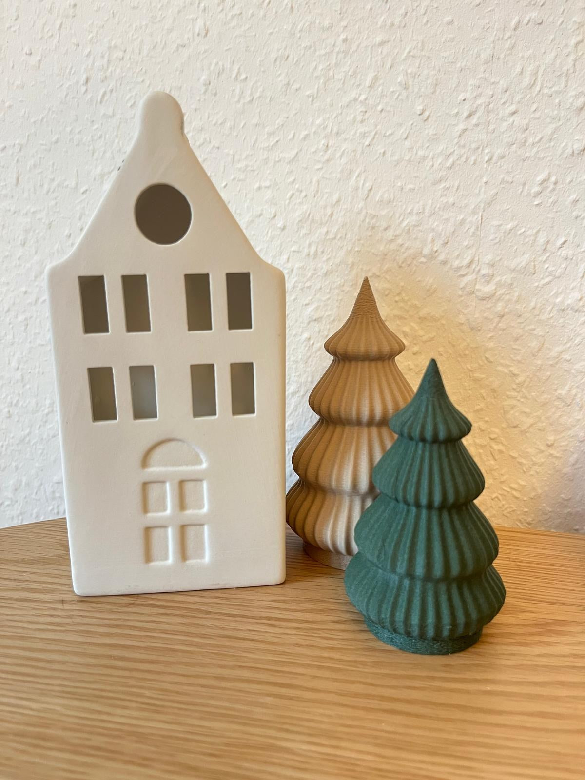 Moderne minimalistische Weihnachtsbaumfigur