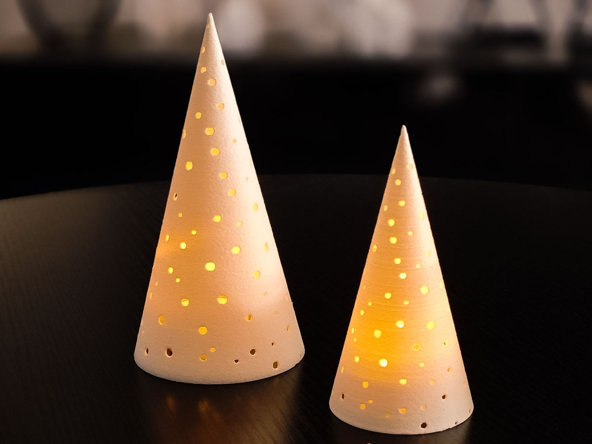 Weihnachtsbaum für LED-Teelichter mit Lichtöffnungen