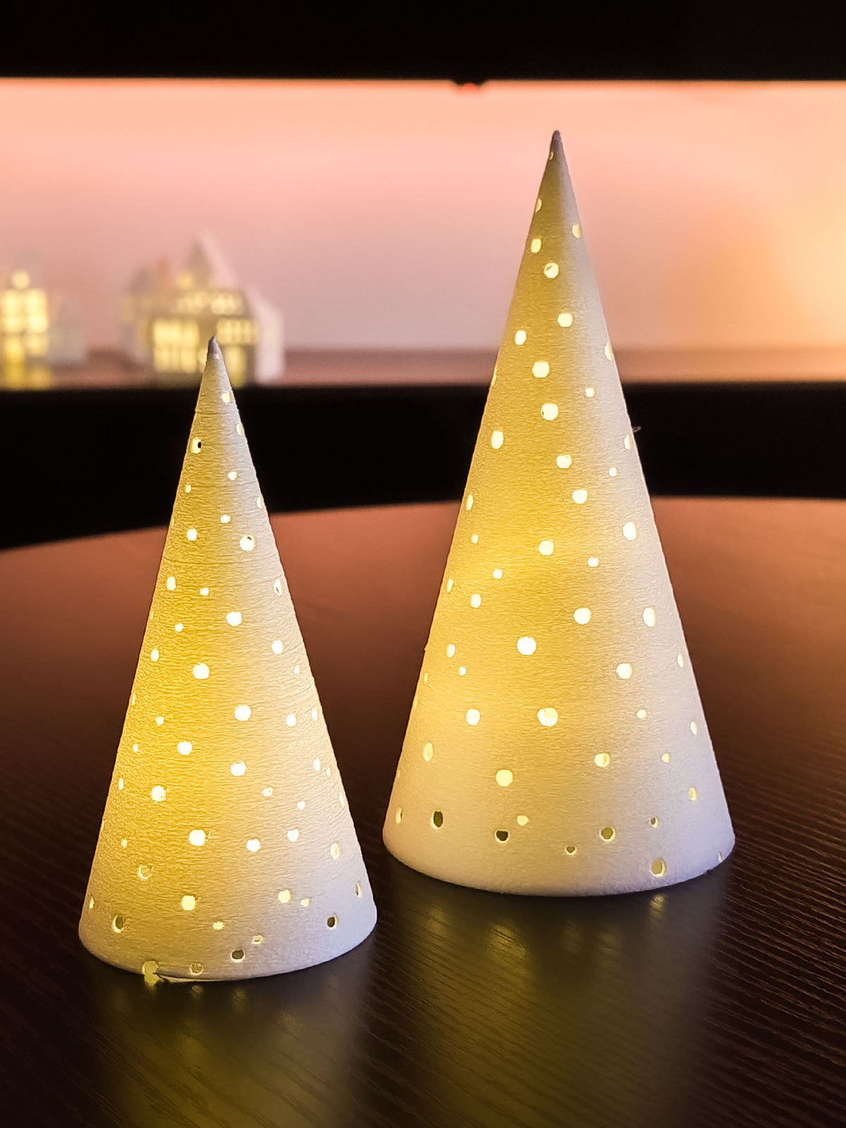 Weihnachtsbaum für LED-Teelichter mit Lichtöffnungen