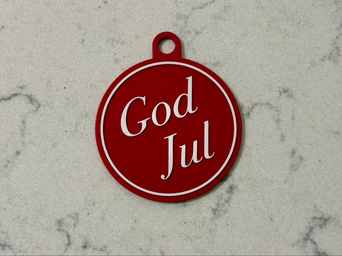 Eleganter Christbaumschmuck mit dem Text God Jul