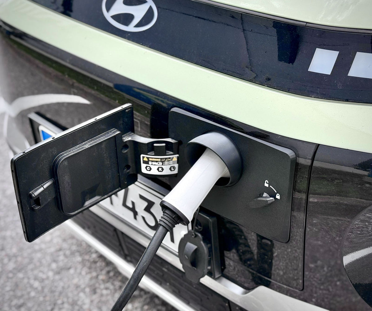 Ladeport Abdeckung für Hyundai Inster