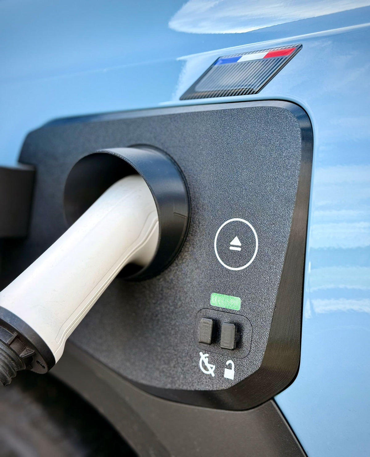Ladeport-Abdeckung für Renault 4 E-Tech
