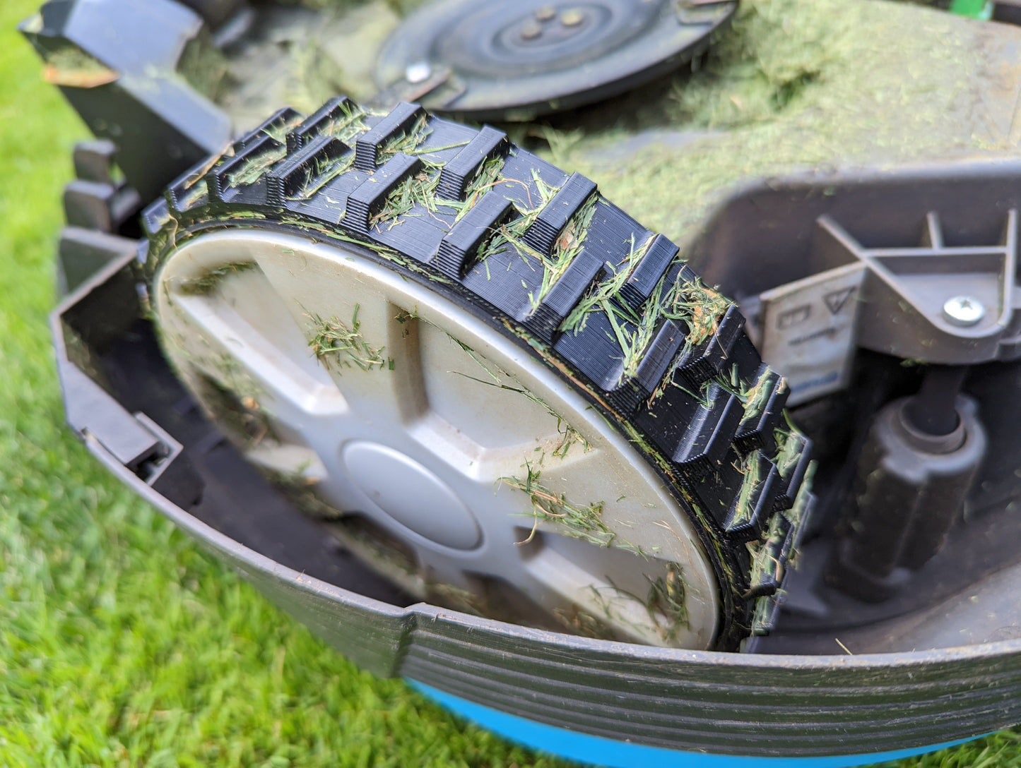 Replacement Wheel for Gardena R40Li Robotic Lawnmower