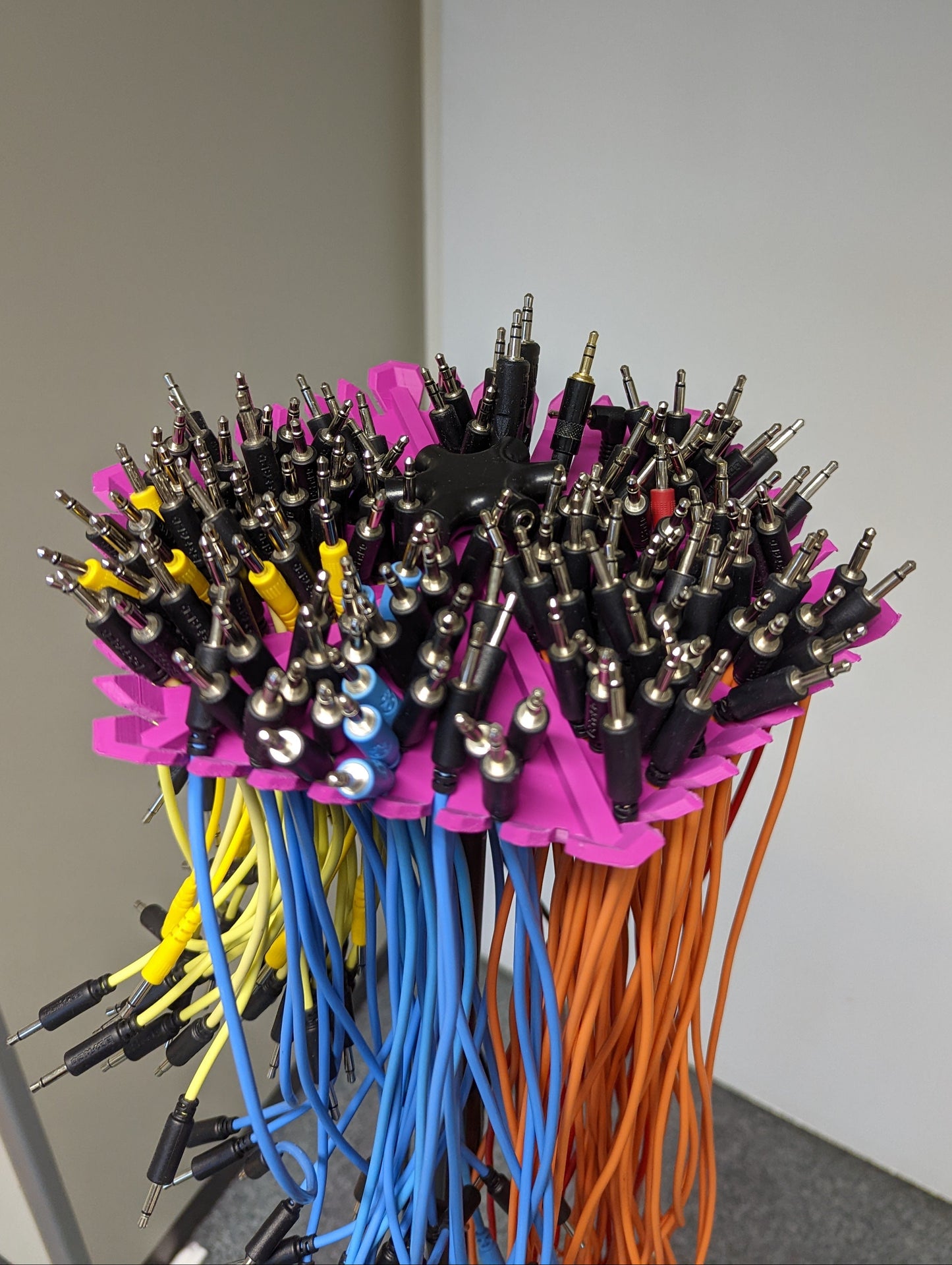 Eurorack Cable Hanger for Microphone Stand