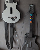 Guitar Hero Wall Mount – Wii Les Paul Controller