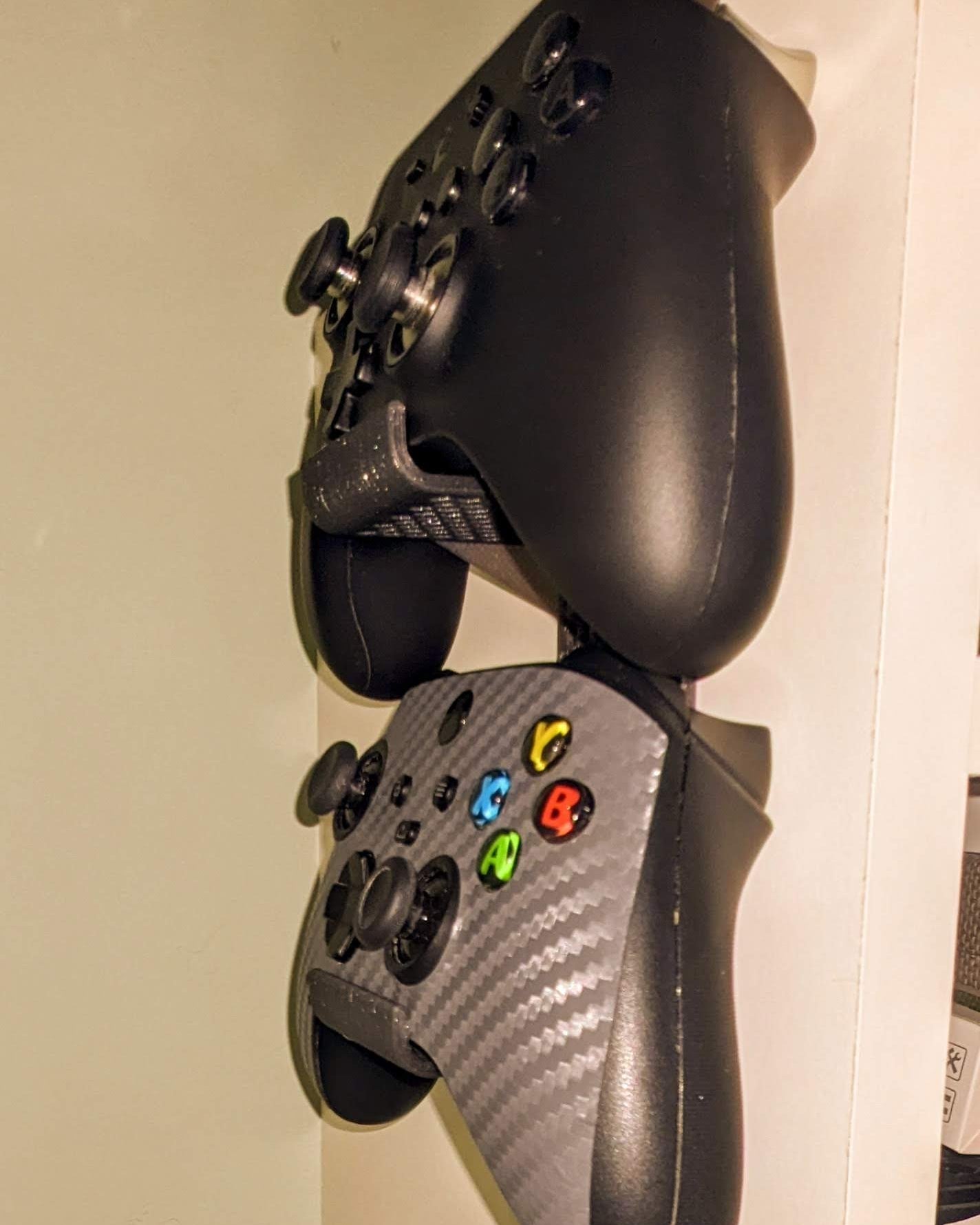 Controller & Headphone Wall Mount – Holds 2 Controllers