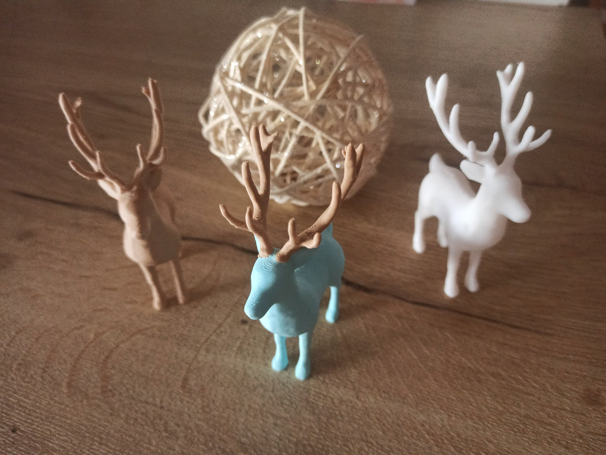 Rentierfigur für Weihnachten mit elegantem Geweih