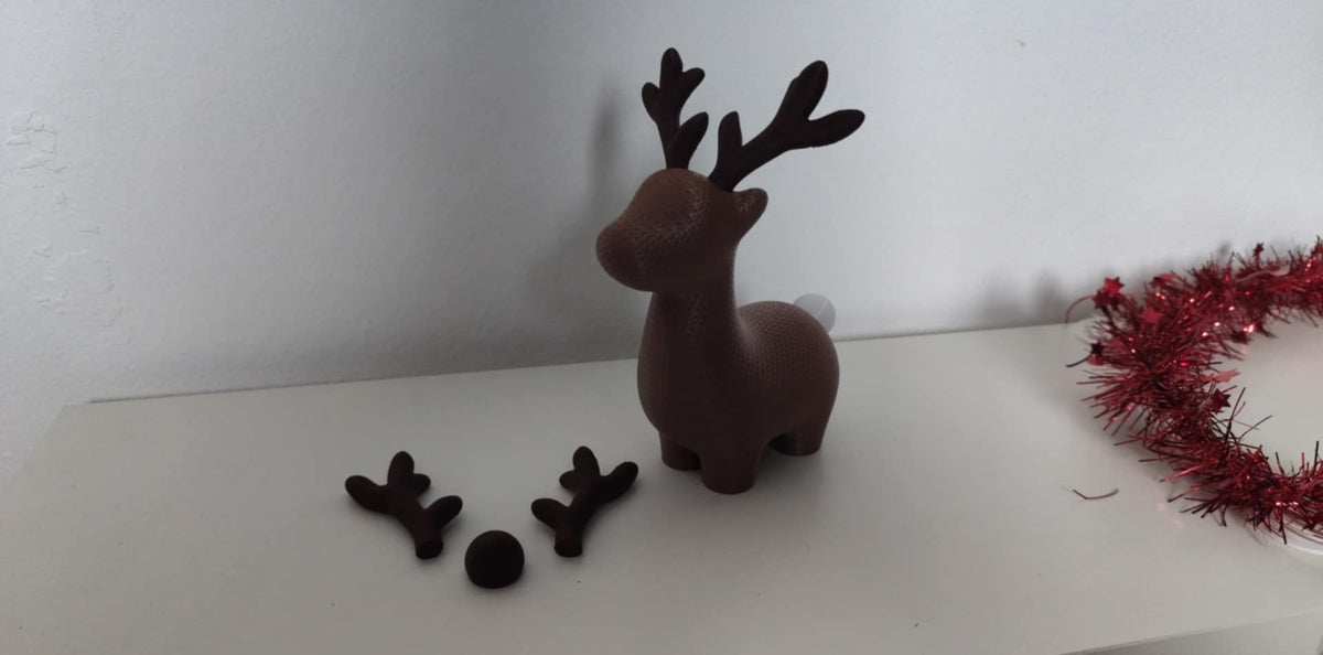 Rentierfigur in Strickoptik, pummelige Weihnachtsfigur