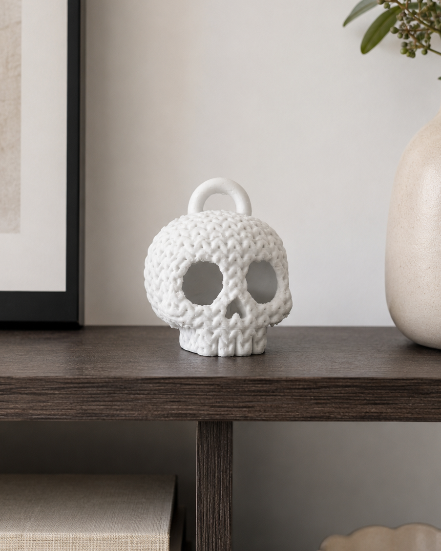 Schädel-Figur – Halloween-Deko mit Charakter