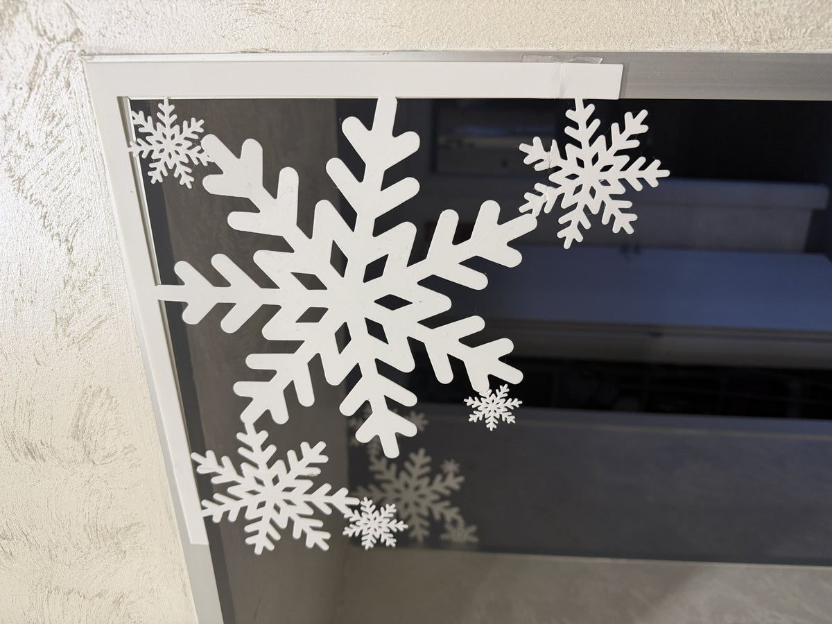 Schneeflocke als Weihnachtsdeko für Tür und Fenster