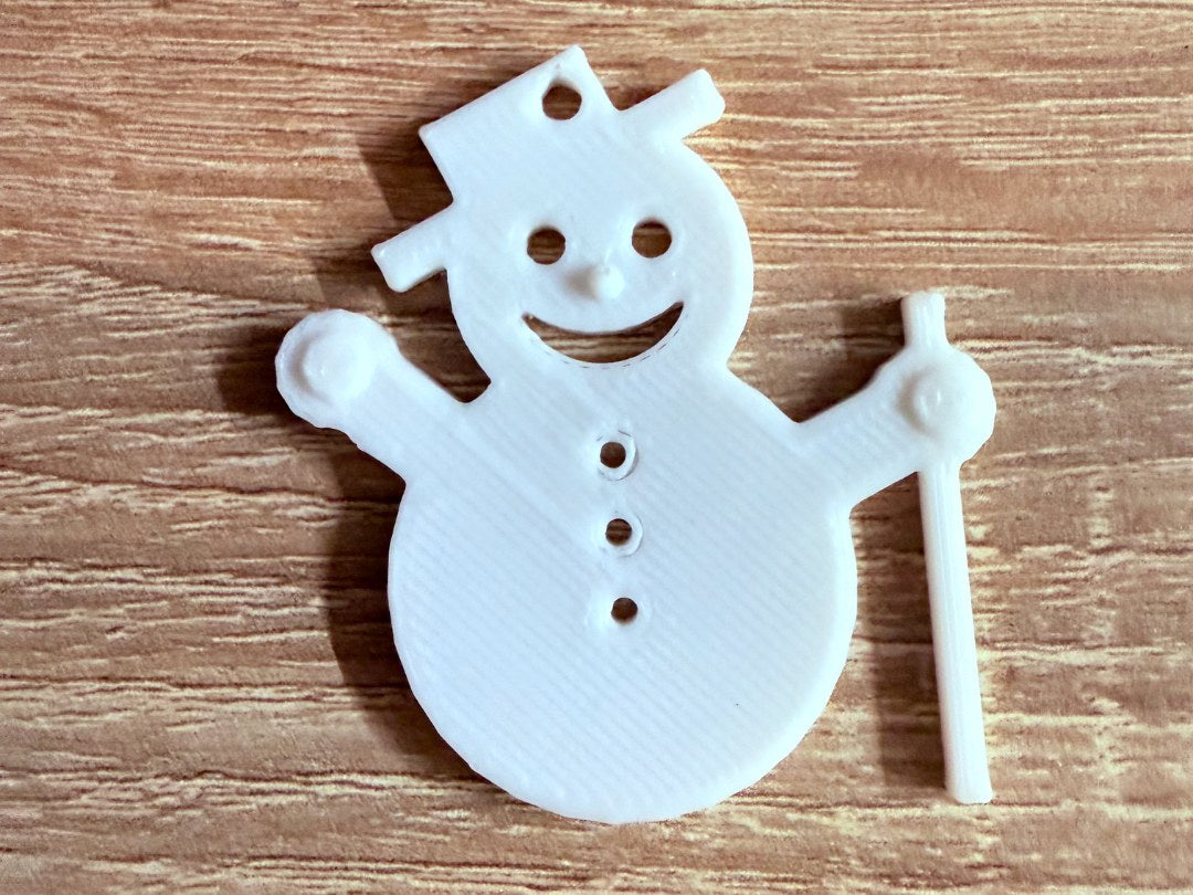 Minimalistischer Schneemann als Christbaumschmuck