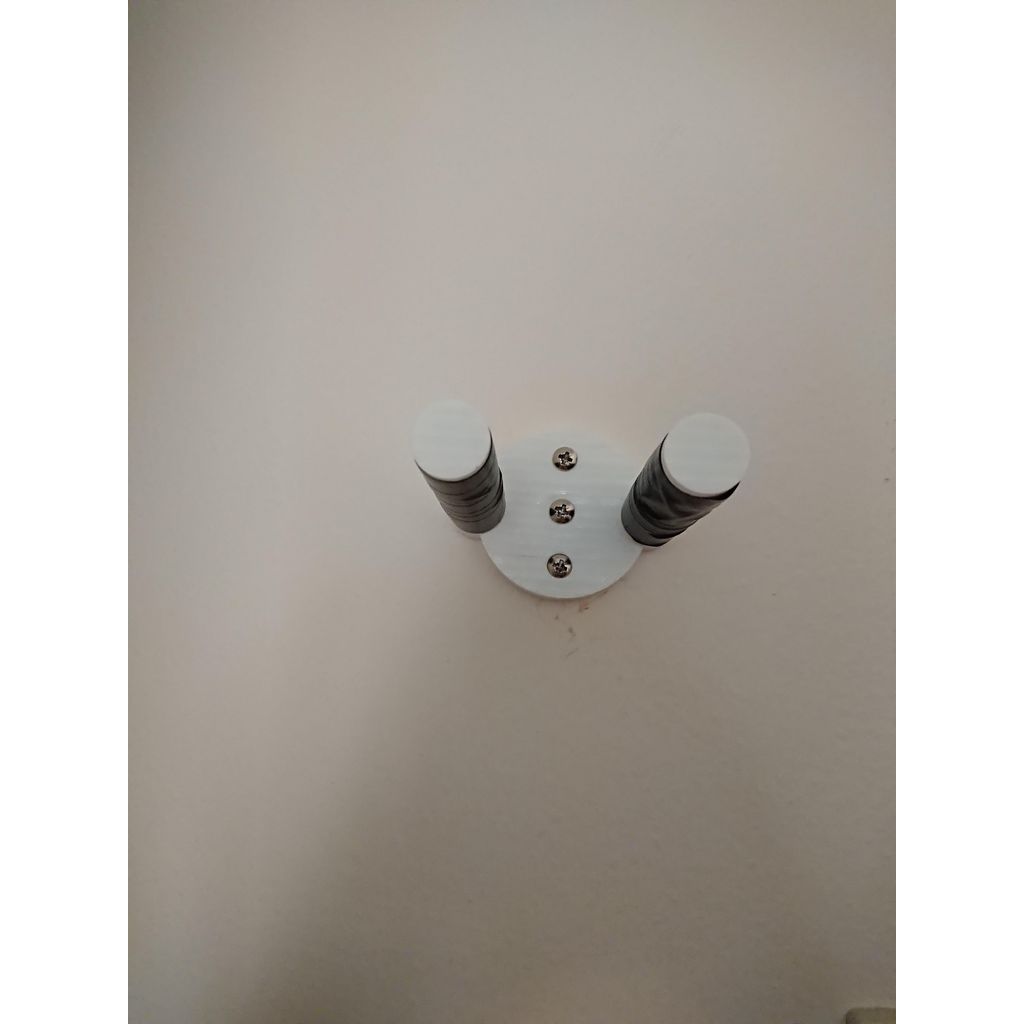 Ukulele Wall Mount – Fits Soprano, Concert & Tenor