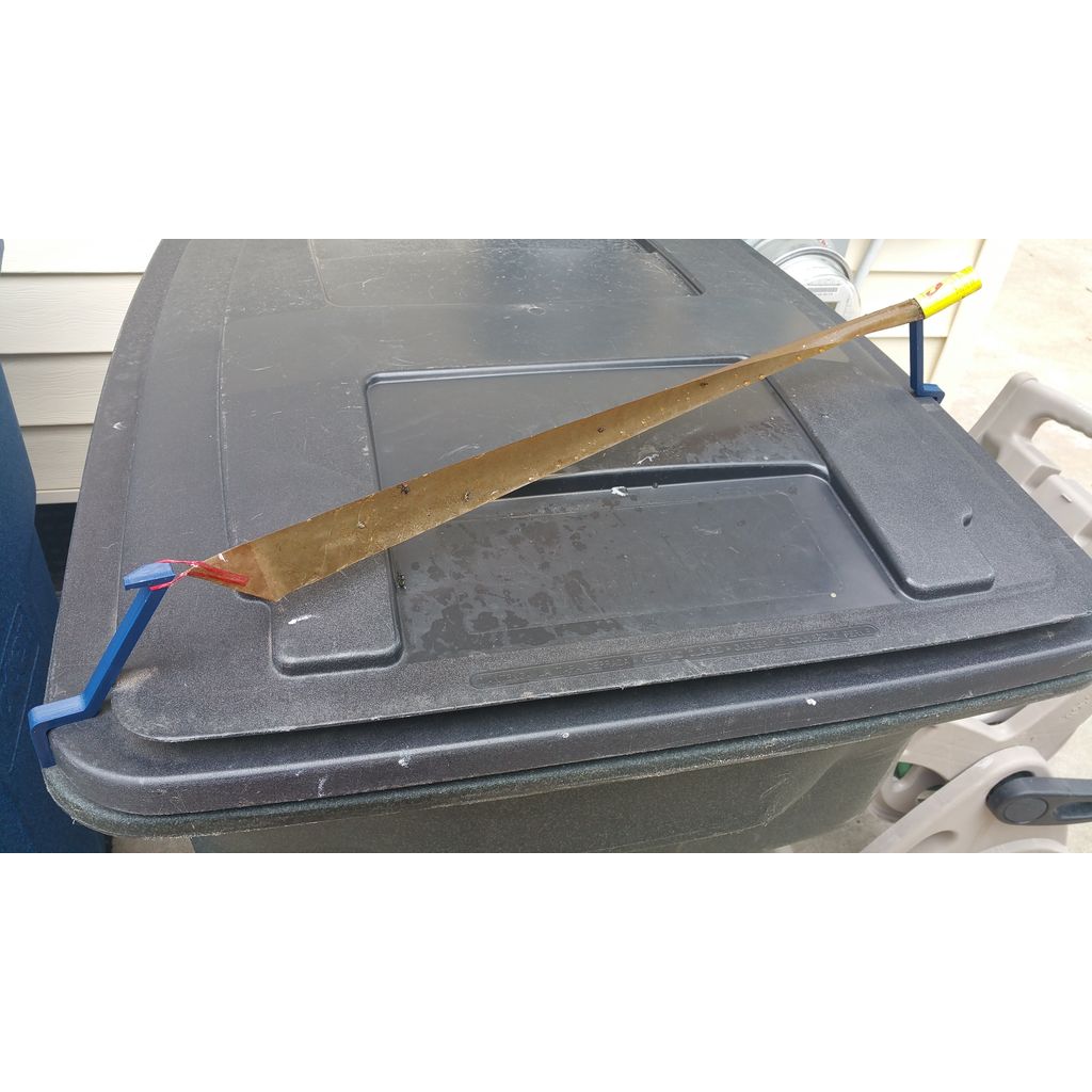 Garbage Can Fly Trap Bracket for Victor Fly Ribbons