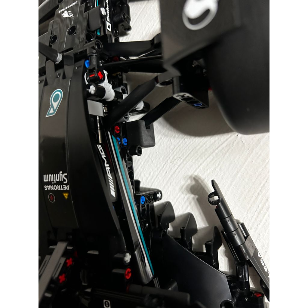 LEGO F1 W14 Wall Mount – Display Your Set Vertically