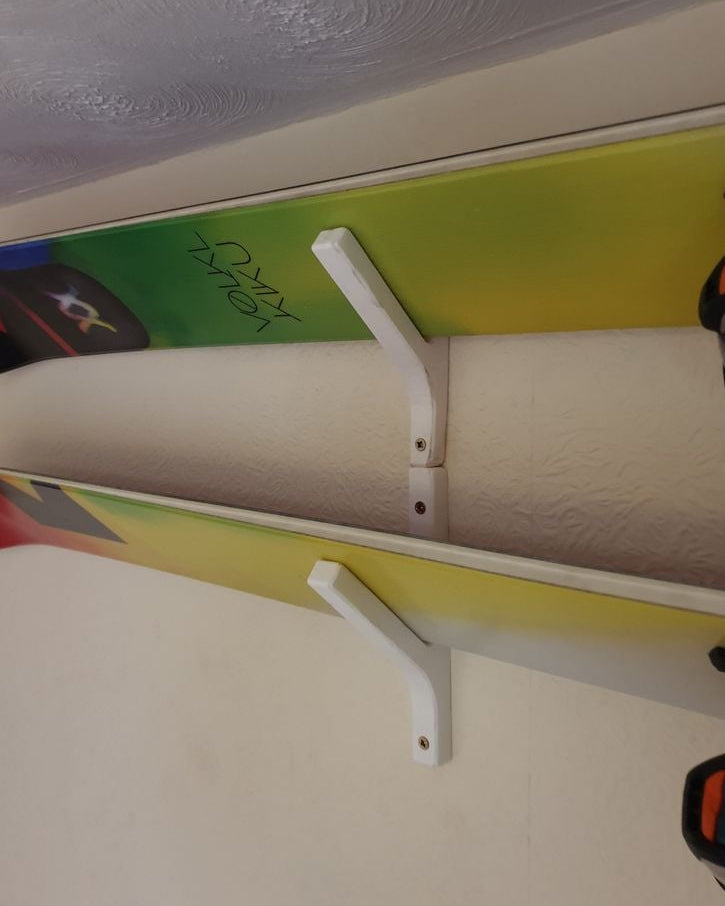 Ski Wall Mount – Angled Display Holder