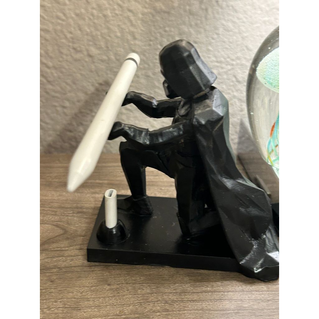 Low Poly Darth Vader Apple Pencil Holder