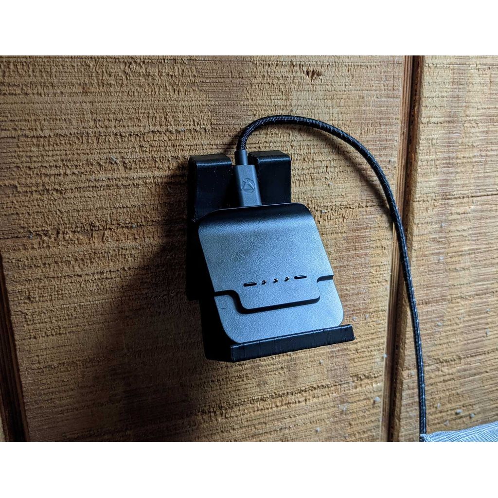 Xbox Elite Series 2 Controller & Dock Wall Mount