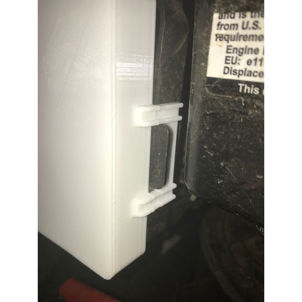 Briggs & Stratton 675 EXI Air Filter Cover Replacement