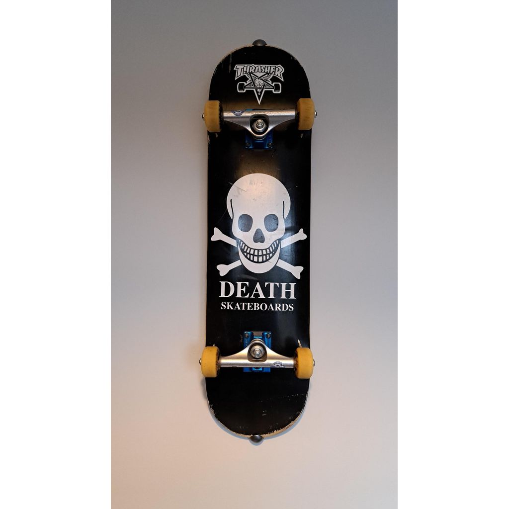 Skateboard Wall Mount – Secure Clip Holder