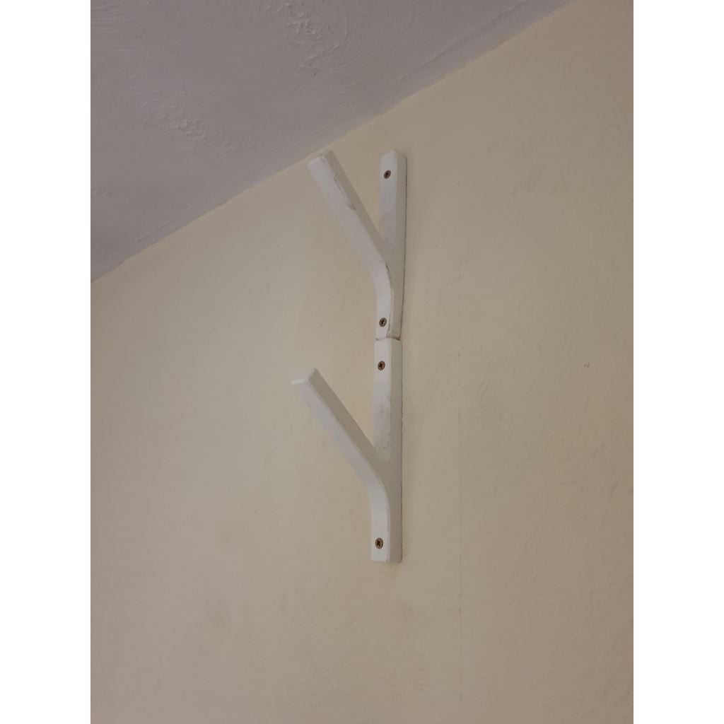 Ski Wall Mount – Angled Display Holder