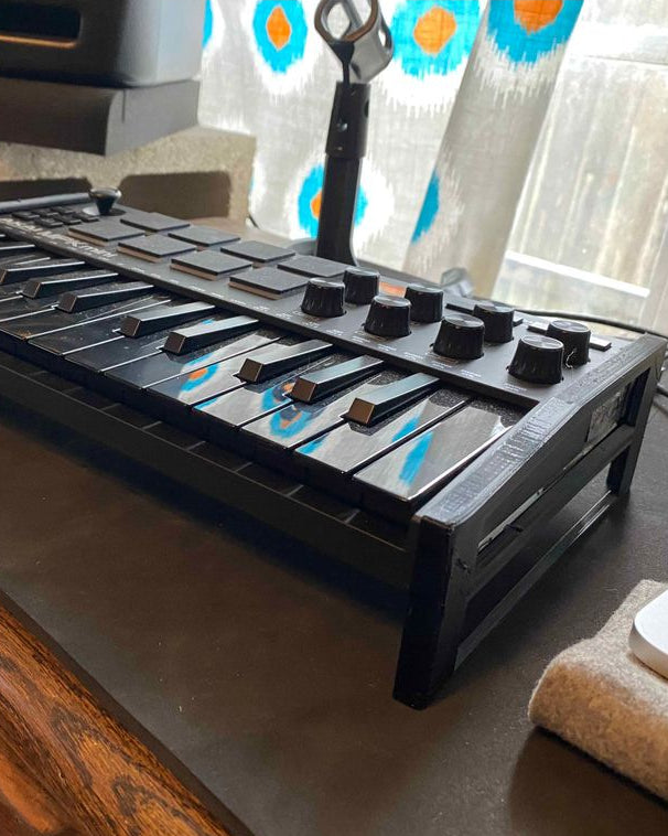 AKAI MPK Mini Keyboard Stand – 30 mm Lift