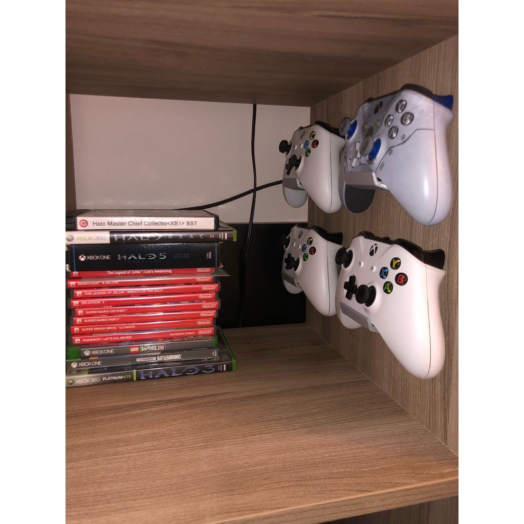 Xbox Controller Wall Mount – Tidy Gaming Setup