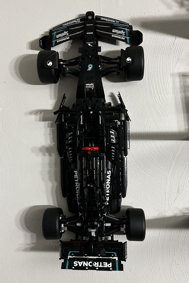 LEGO F1 W14 Wall Mount – Display Your Set Vertically