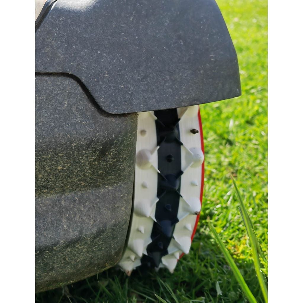 Husqvarna Automower 430X Spike Wheels – Better Grip