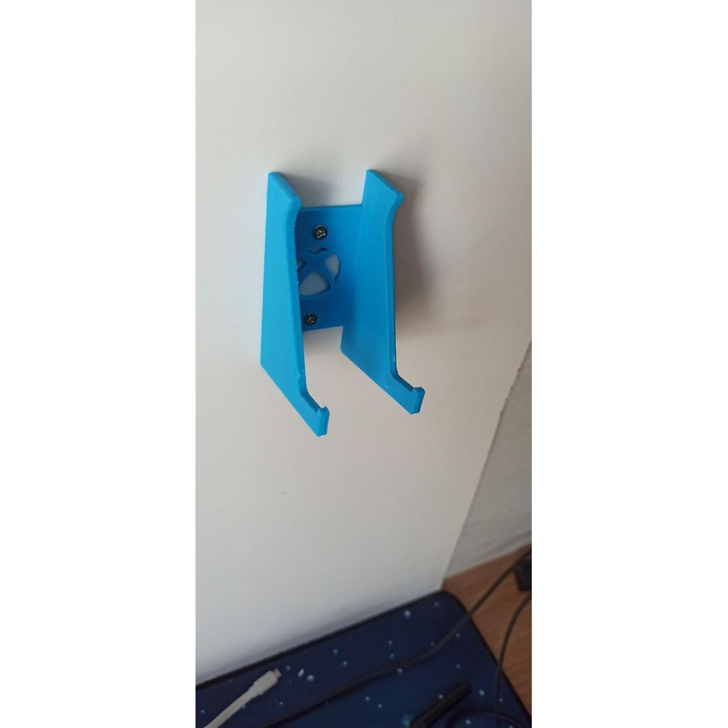 Xbox One Controller Wall Mount – Tidy Gaming Setup