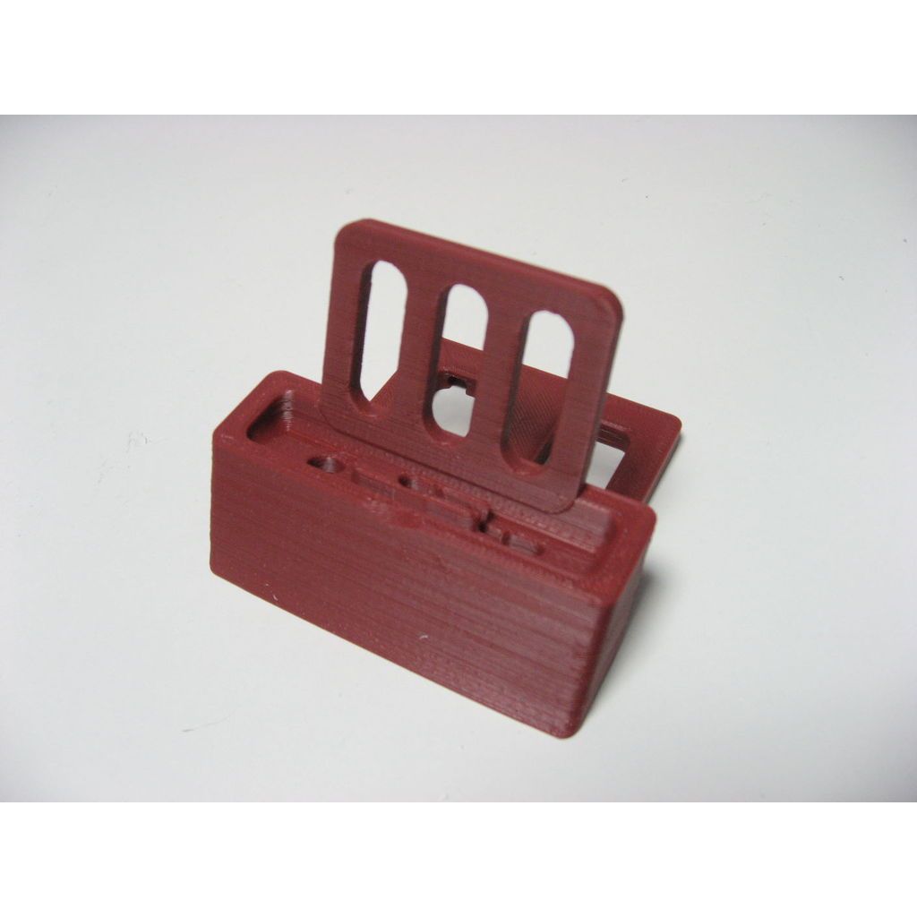 iPhone 5 & 6 Dock Stand – Fits With Case On