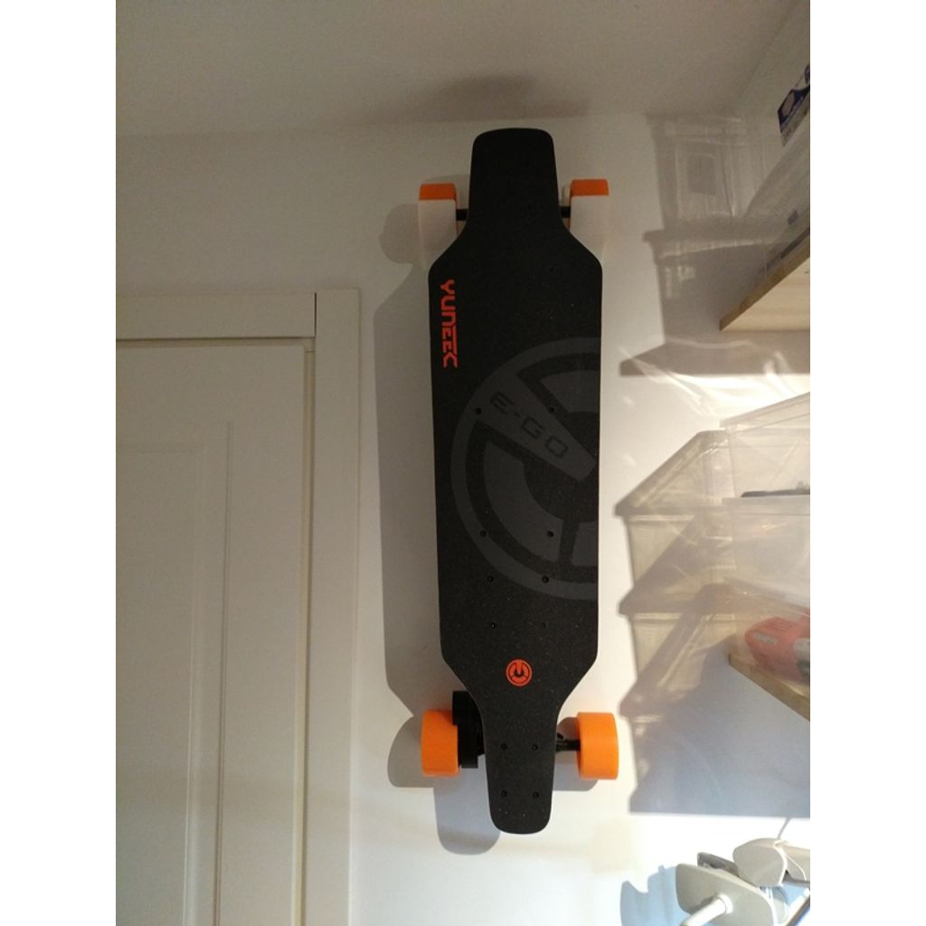 Longboard Skateboard Wall Mount for 90mm Wheels