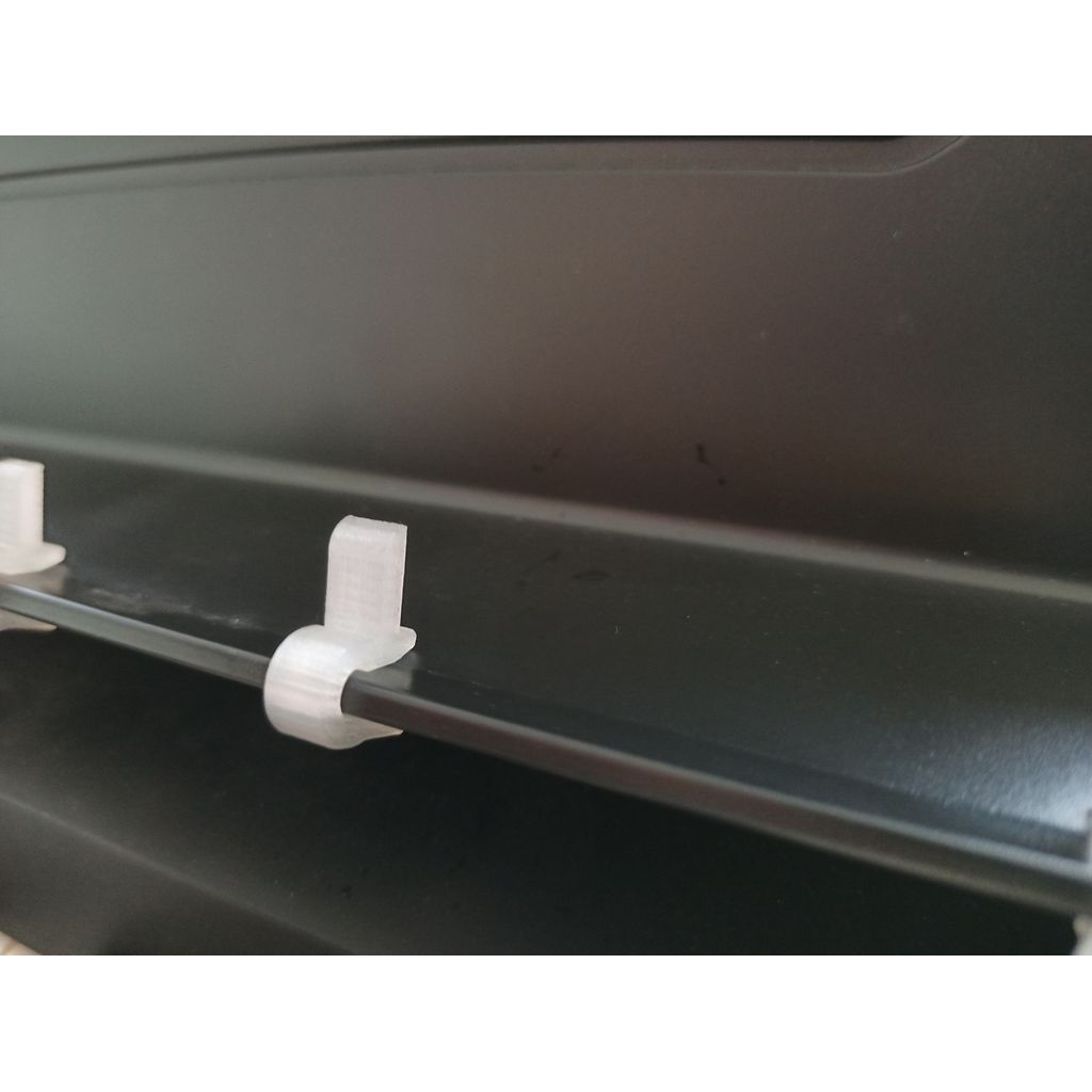 Piano Sheet Music Holder – Snap-On Stand Clip