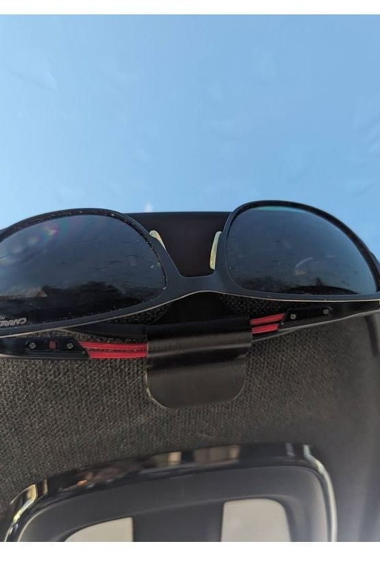 Sunglasses Holder for Polestar 2 – Neat & Within Reach