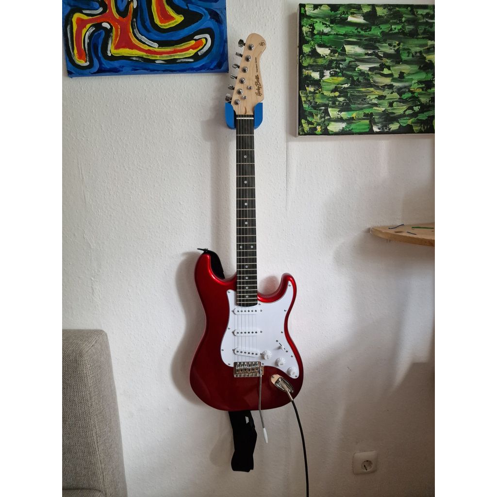 Guitar Wall Mount with Pick Storage