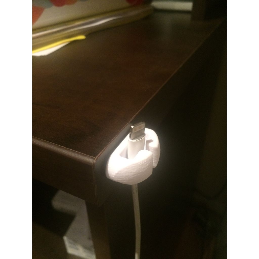 Wire Clip for MacBook & iPhone Charger – Tidy Cables